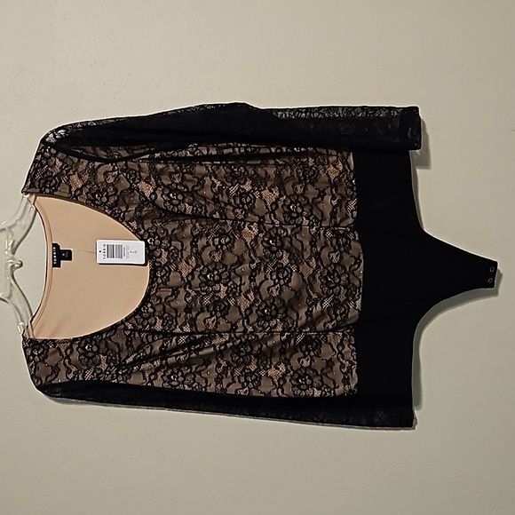 Torrid Stretch Longsleeve Lace Bodysuit,  Size 0/12/L - Picture 1 of 5